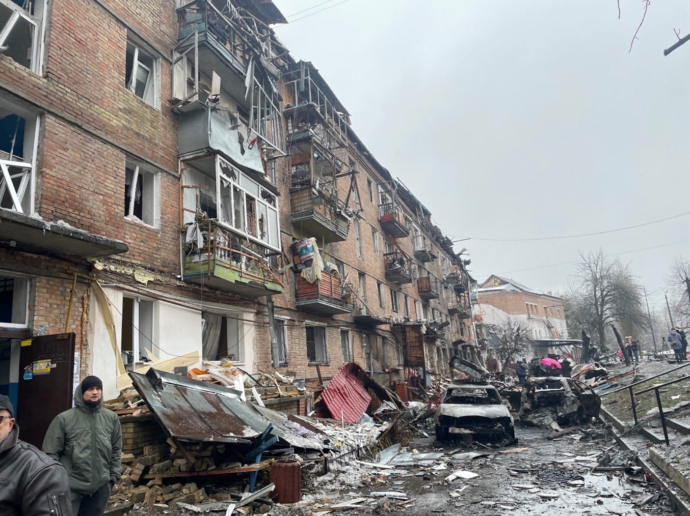 The aftermath of the November 23 attack outside of the residential building at Mykhaila Hrushevs'koho Street 1, Vyshgorod, Kyiv region. November 24, 2022. 