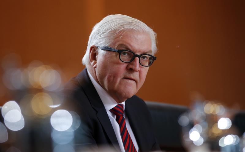 German Foreign Minister Frank-Walter Steinmeier attends a cabinet meeting at the Chancellery in Berlin, Germany, January 13, 2016. 