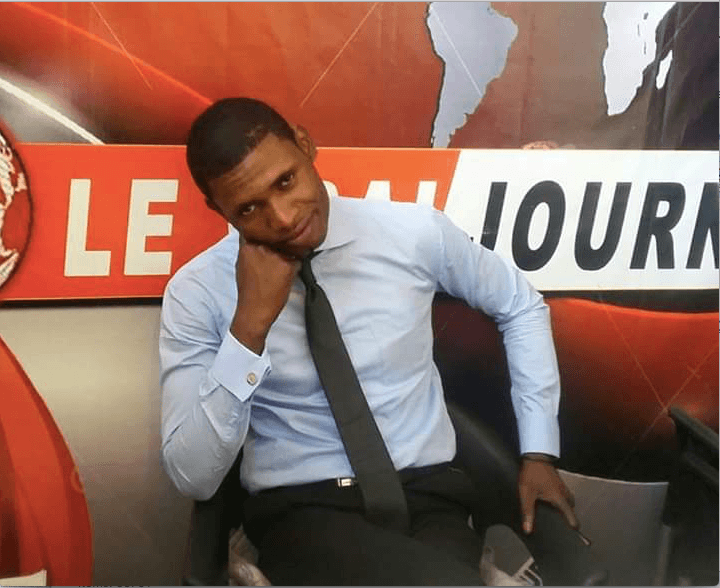 Peter Tiani, journaliste et directeur du magazine d’informations en ligne Le Vrai Journal, a été arrêté dans son bureau à Kinshasa, capitale de la RD Congo, sur la base d’accusations à caractère apparemment politique. © Privé