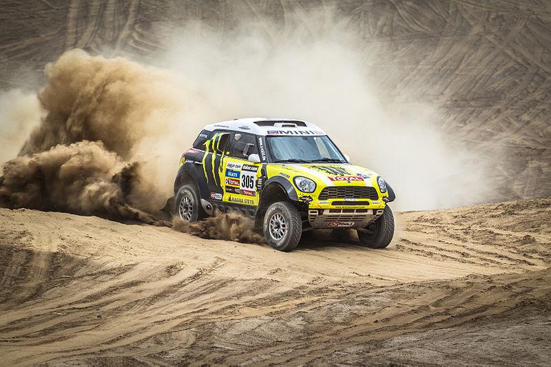 A contestant in the 2013 Dakar Rally