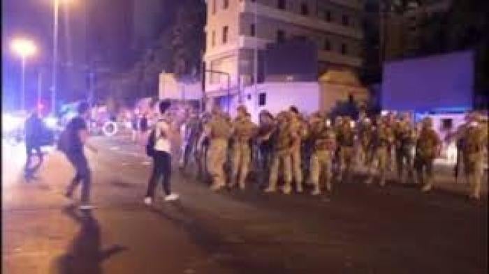 202008mena_lebanon_protest