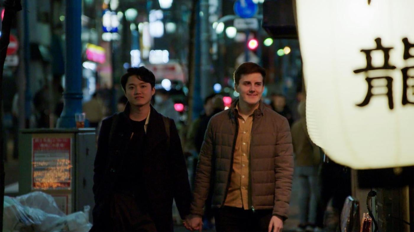 Kan wanted to be able to hold hands with his boyfriend, Tom, in public. He did just that at the end of his episode