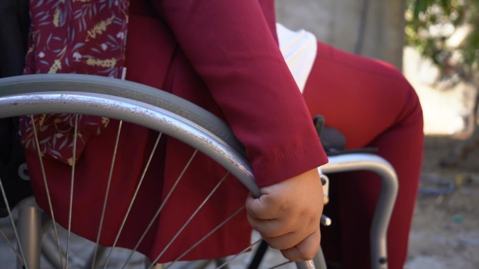 دعاء قشلان تتحدث إلى هيومن رايتس ووتش خلال مقابلة في غزة، 18 نوفمبر/تشرين الثاني 2020.