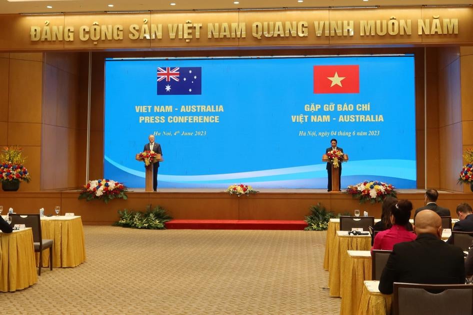 Australian Prime Minister Anthony Albanese and Vietnamese Prime Minister Pham Minh Chinh give joint statements after holding a bilateral meeting in Hanoi, Vietnam, June 4, 2023. 