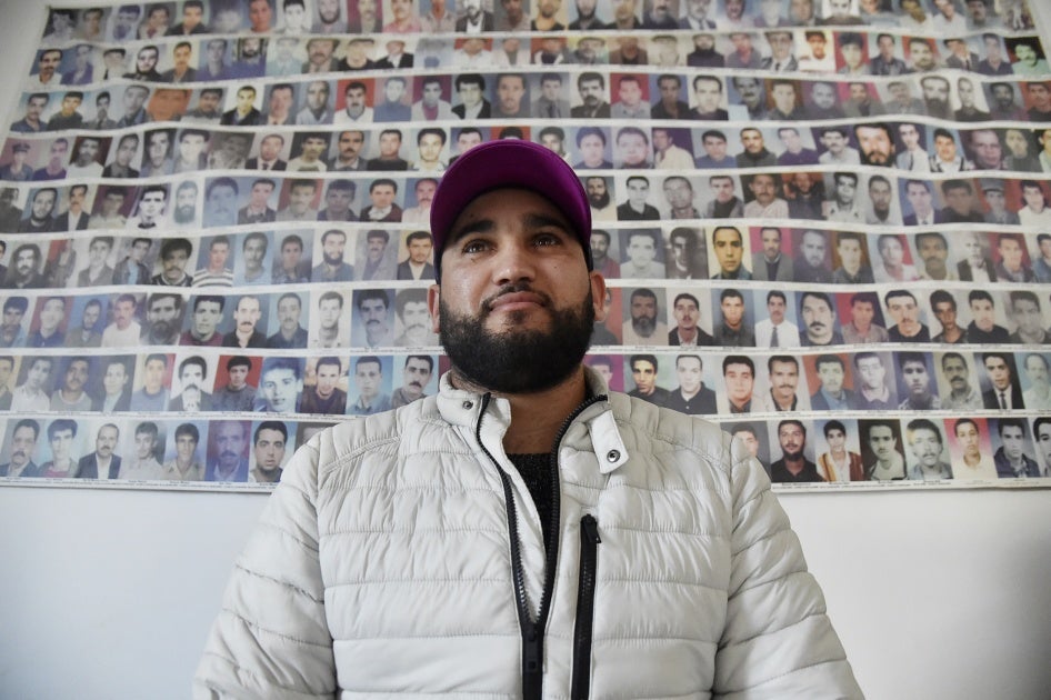 L’activiste algérien Zaki Hannache, photographié à Alger le 13 février 2021.