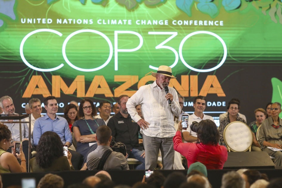 O presidente do Brasil, Luiz Inácio Lula da Silva, anuncia investimentos no Parque da Cidade, local que sediará as atividades da Conferência das Nações Unidas sobre Mudanças Climáticas (COP30) de 2025, em Belém, no Pará, Brasil, em 14 de fevereiro de 2025