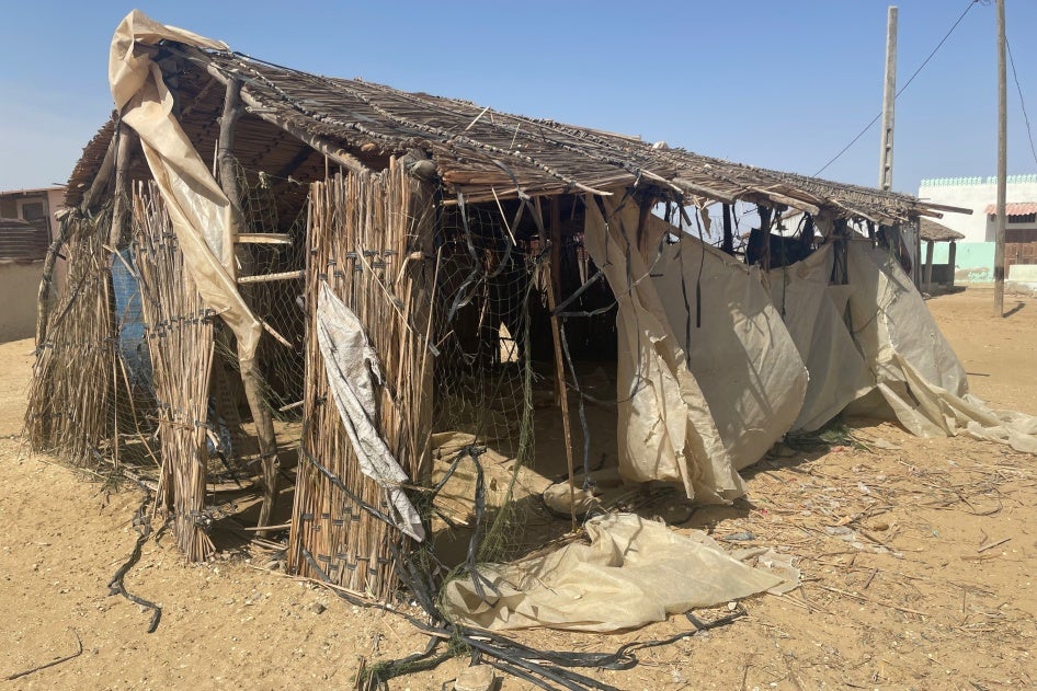 Makeshift school building in Khar Yalla