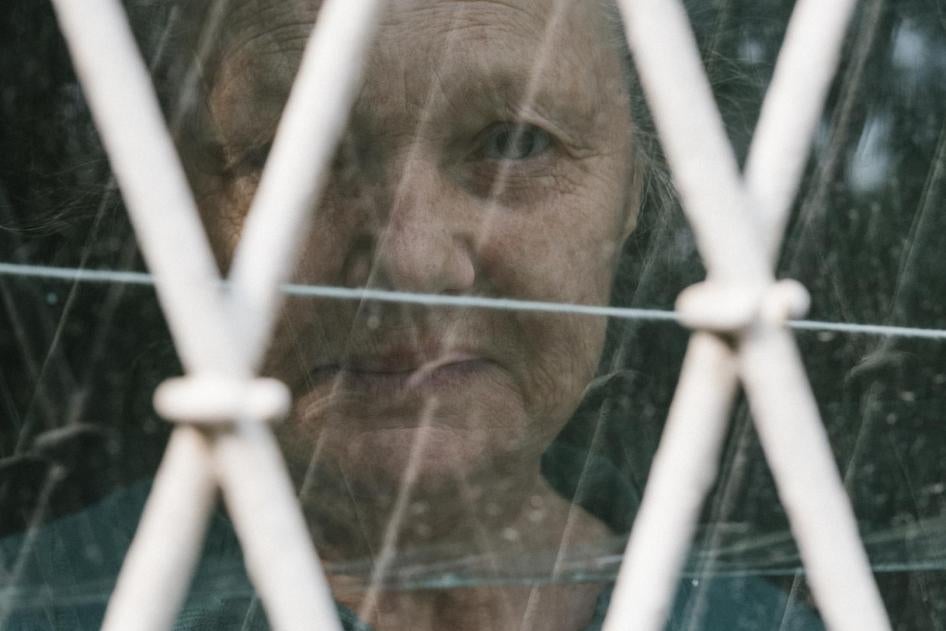 Uzbek human rights defender Elena Urlaeva, detained at a psychiatric hospital from March 1 to March 23, 2017.