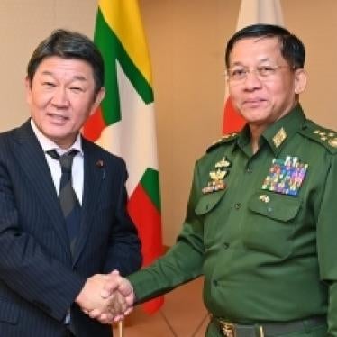 茂木外務大臣とミン・アウン・フライン最高司令官（外務省HPより）