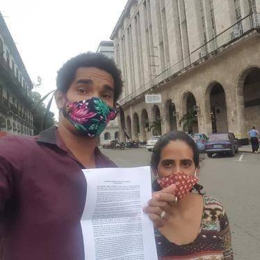 Artists Luis Manuel Otero Alcántara and Anamelys Ramos present a habeas corpus regarding detained musician Denis Solís, in Havana, on November 10, 2020. Otero Alcántara and Ramos were arrested on November 26. 