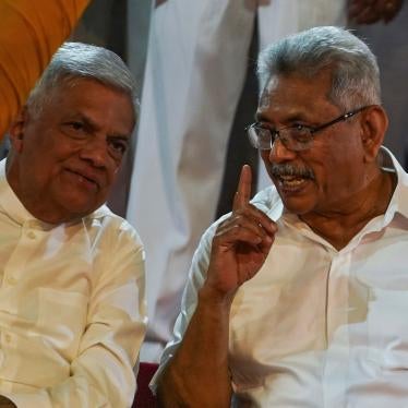 202307asia_srilanka_wickremesinghe_rajapaksa