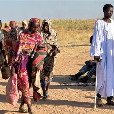 Displaced Sudanese people who fled El-Fasher after the city fell to the Rapid Support Forces (RSF) arrive in the town of Tawila, North Darfur, Sudan, on October 28, 2025.