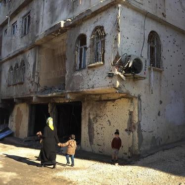 Damage to many buildings in the southeast town of Silvan occurred during police and military operations and armed clashes with the PKK’s armed youth wing, the Patriotic Revolutionary Youth Movement, during the November 3-14, 2015 curfew. 