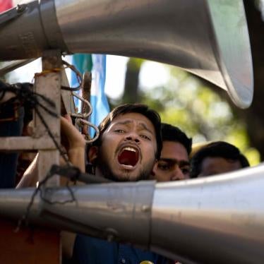 Students march to the Parliament House to demand the release of fellow students arrested for sedition, New Delhi, India, March 15, 2016.